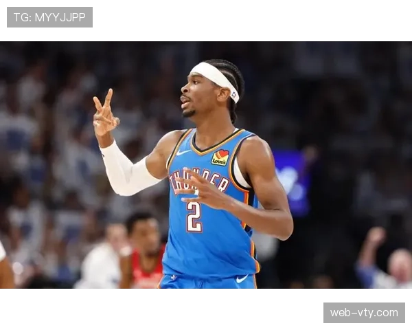 亚历山大连续四赛季30+且命中率超50% 历史第二后卫